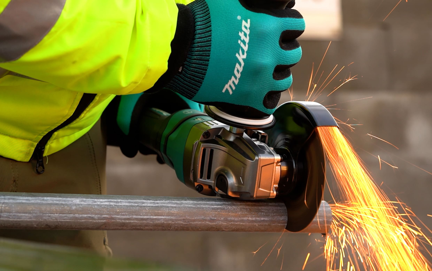 Makita GA050GZ paras akkukulmahiomakone ammattilaisille